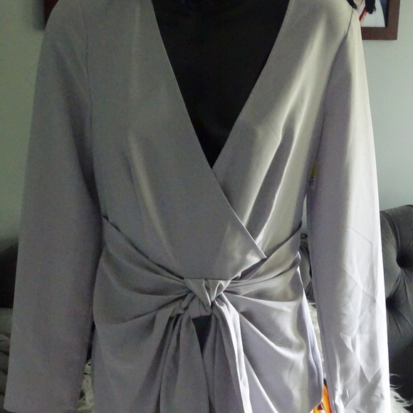NWT ASOS LONG SLEEVE MIN WRAP DRESS - Picture 1 of 1